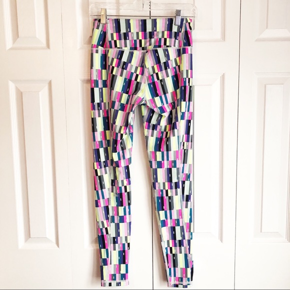 Knockout by Victoria's Secret Sport Colorful Geo Print Leggings - Picture 12 of 16
